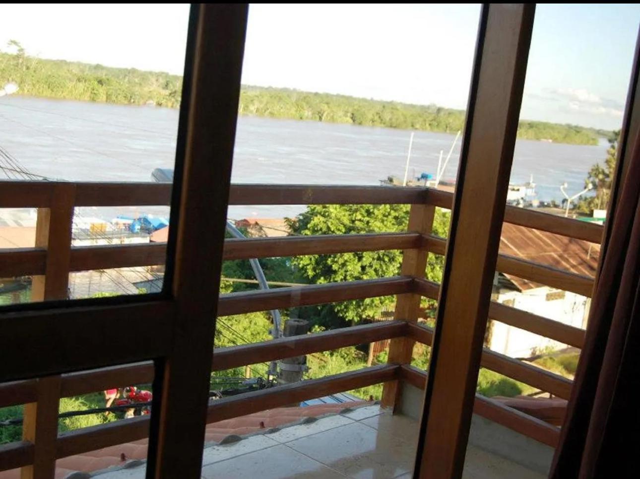 Hostal El Puerto Yurimaguas Kültér fotó