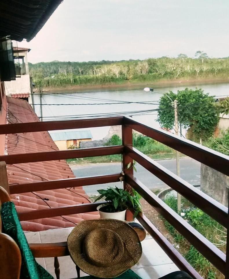 Hostal El Puerto Yurimaguas Kültér fotó