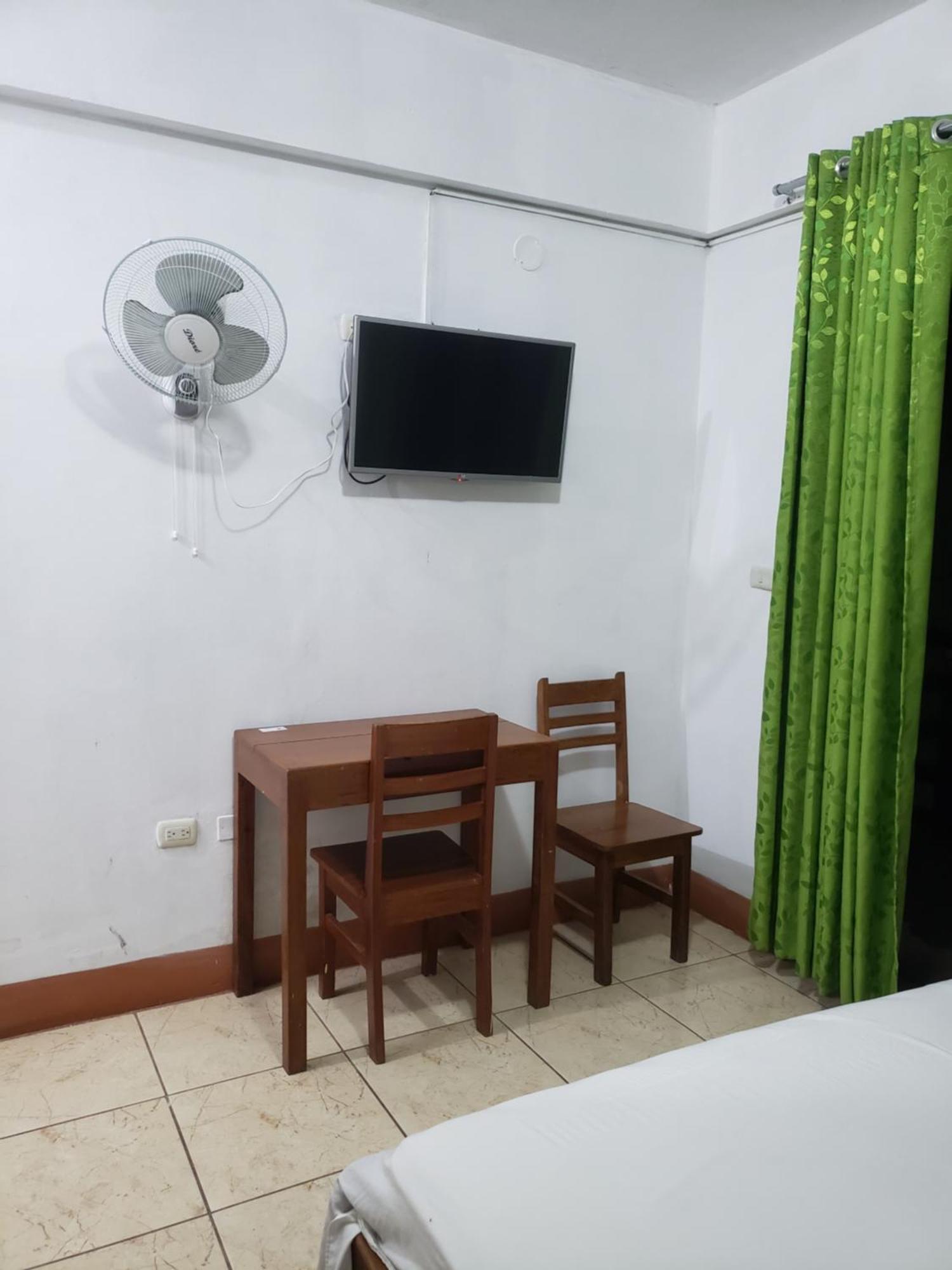 Hostal El Puerto Yurimaguas Kültér fotó