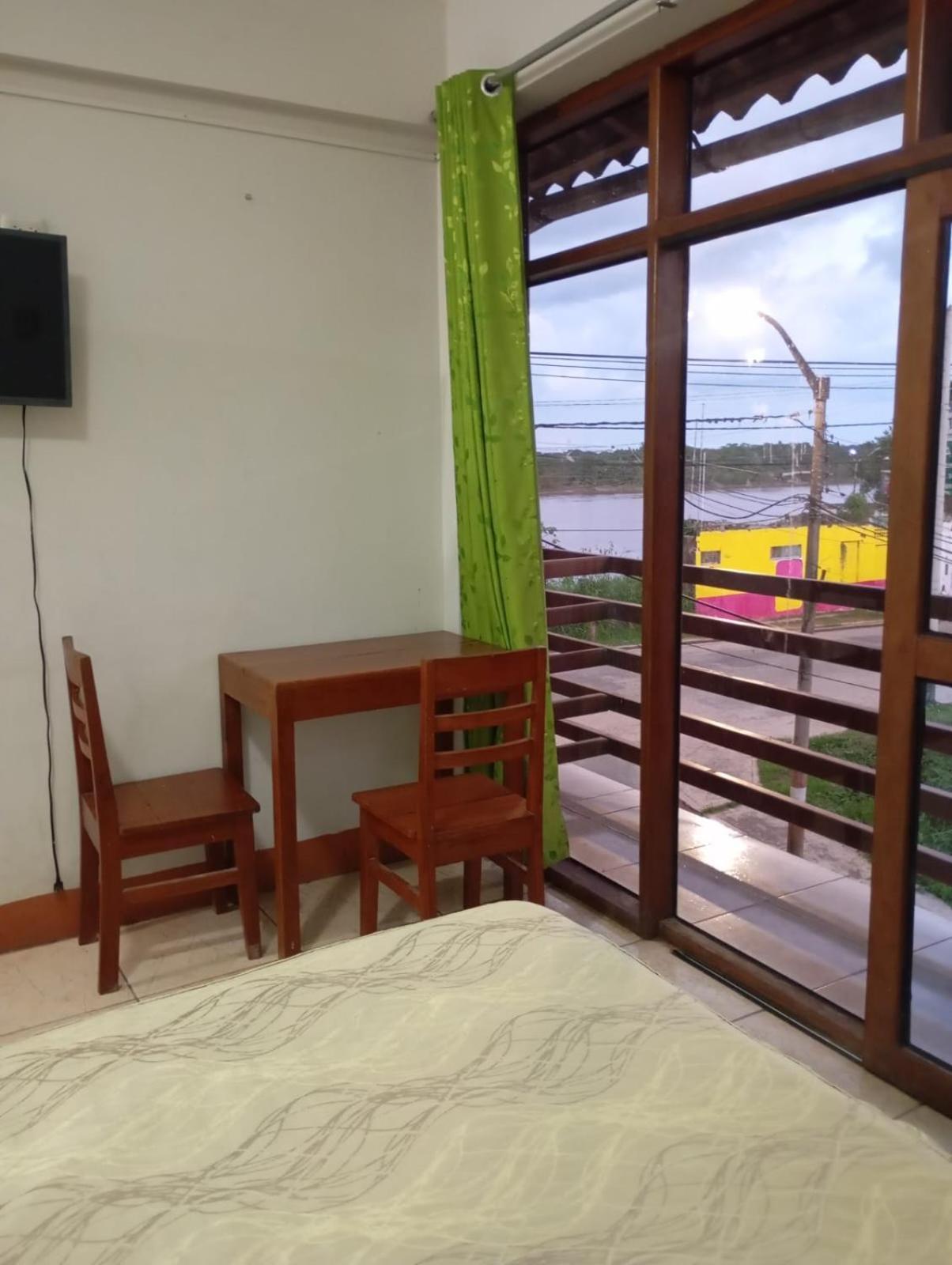 Hostal El Puerto Yurimaguas Kültér fotó