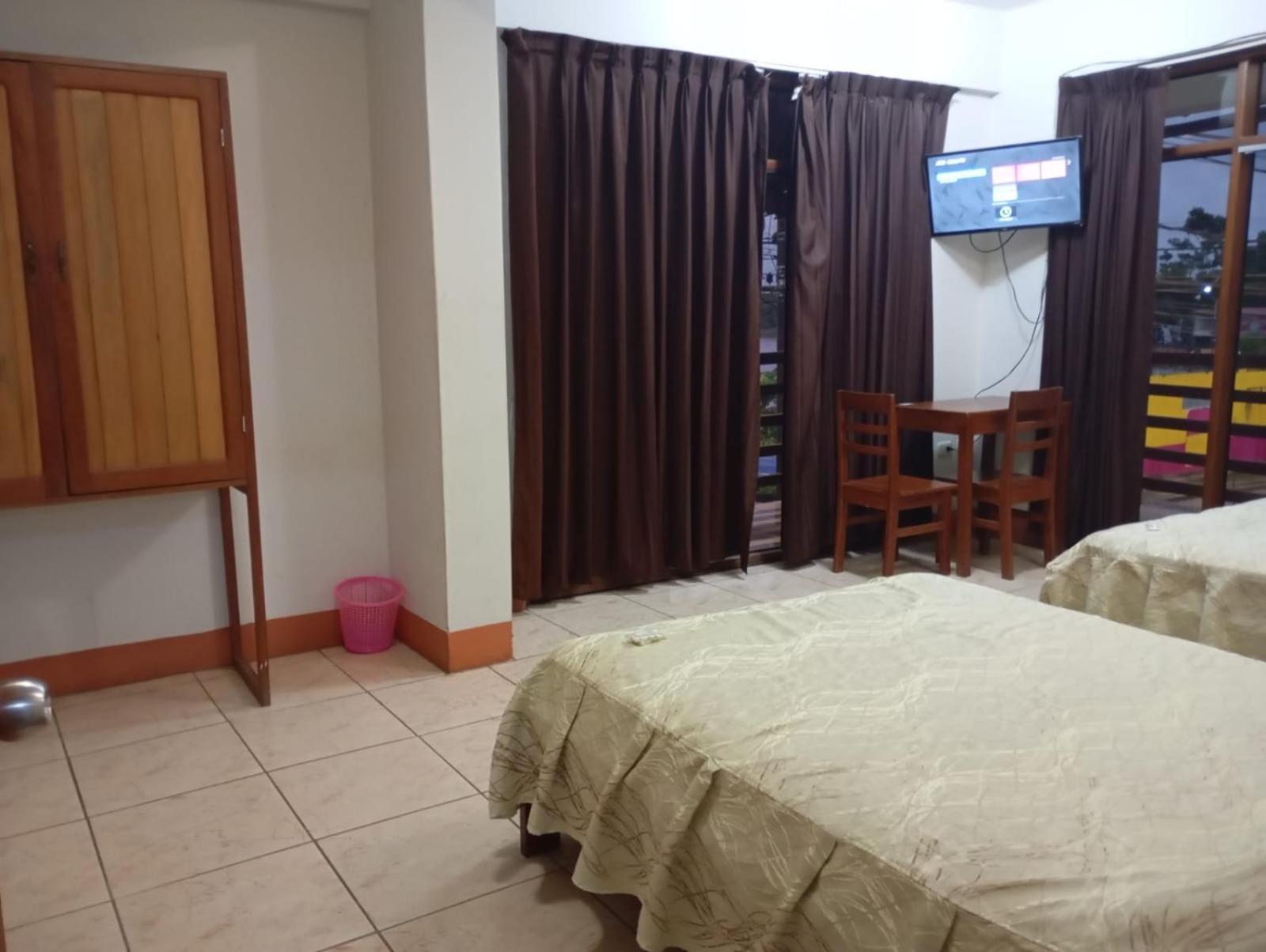 Hostal El Puerto Yurimaguas Kültér fotó