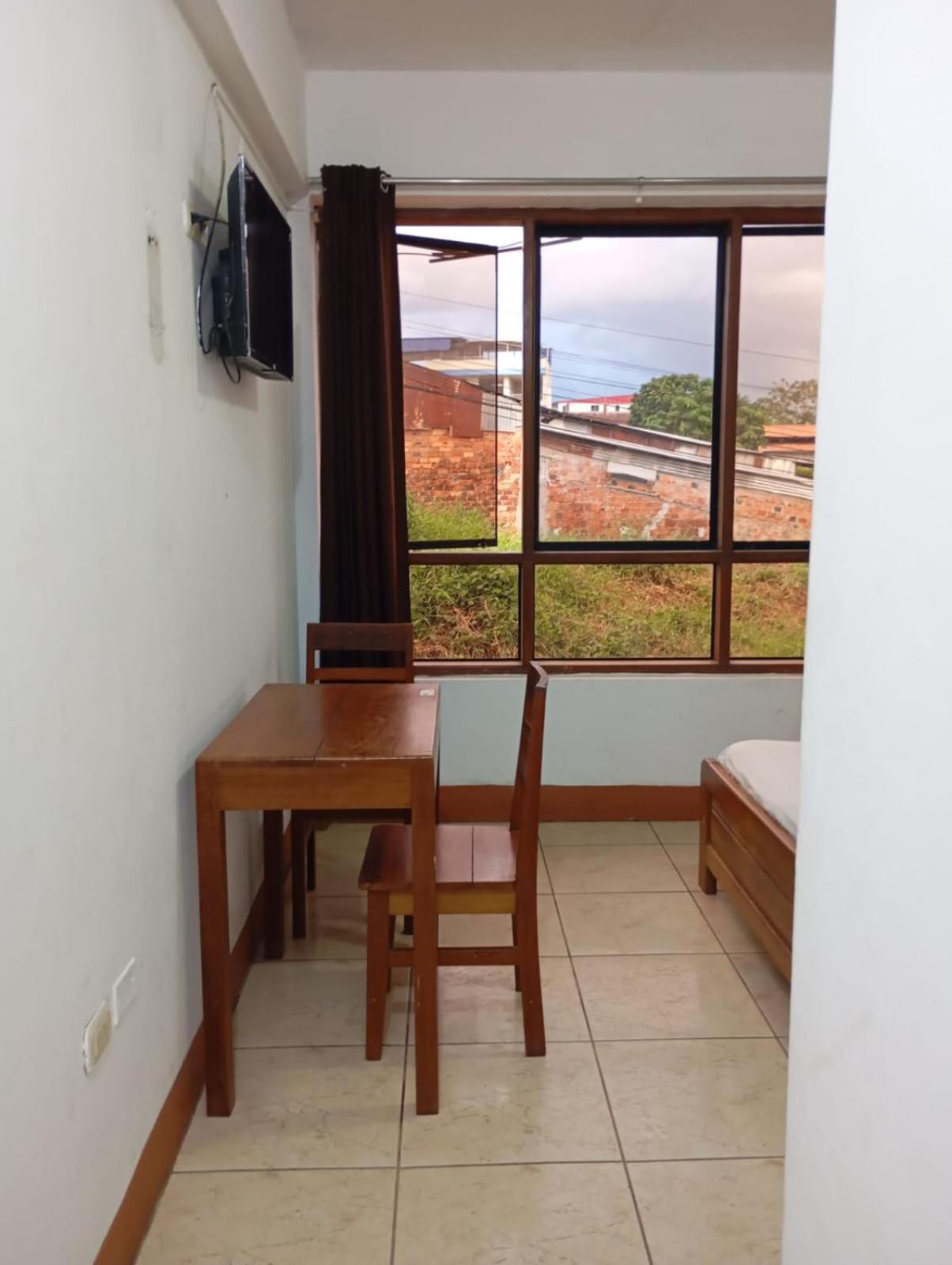 Hostal El Puerto Yurimaguas Kültér fotó