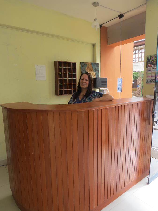 Hostal El Puerto Yurimaguas Kültér fotó