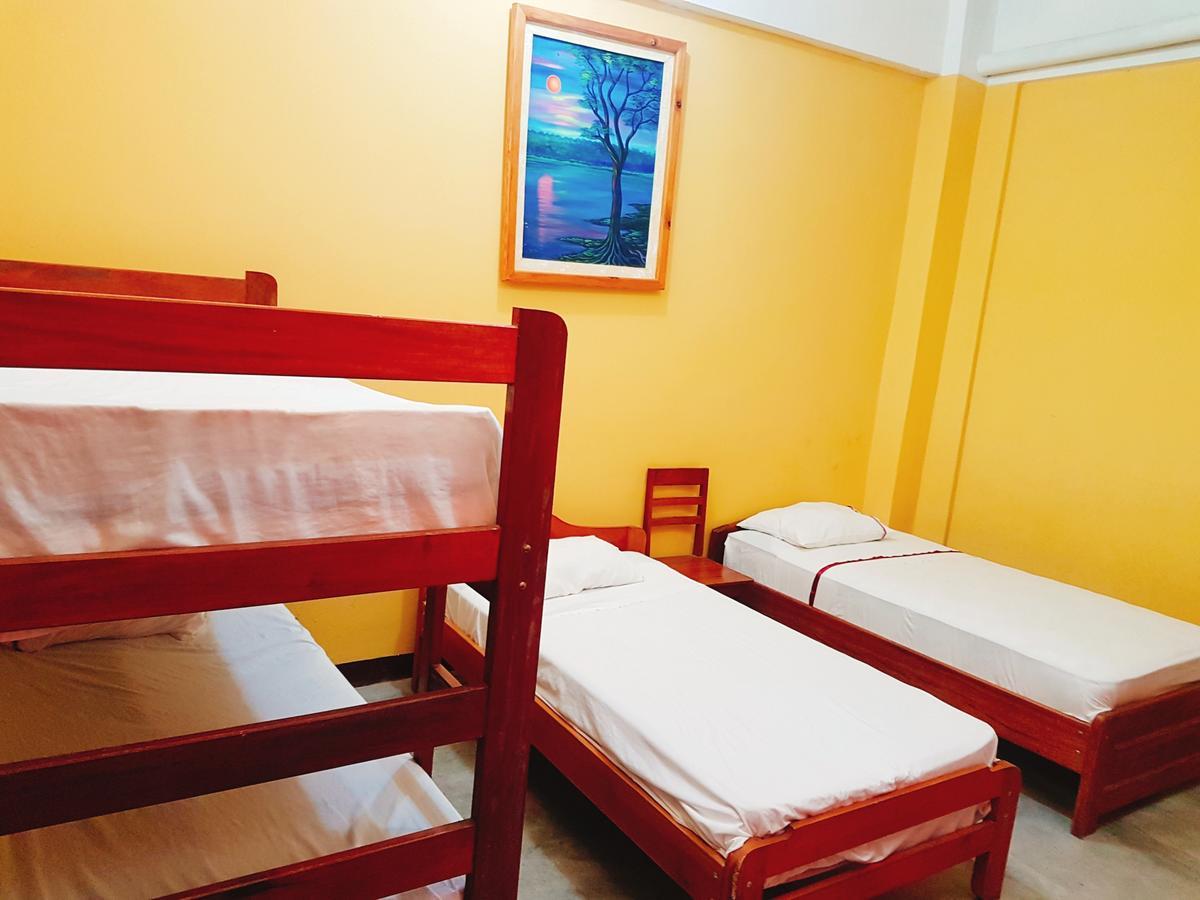 Hostal El Puerto Yurimaguas Kültér fotó
