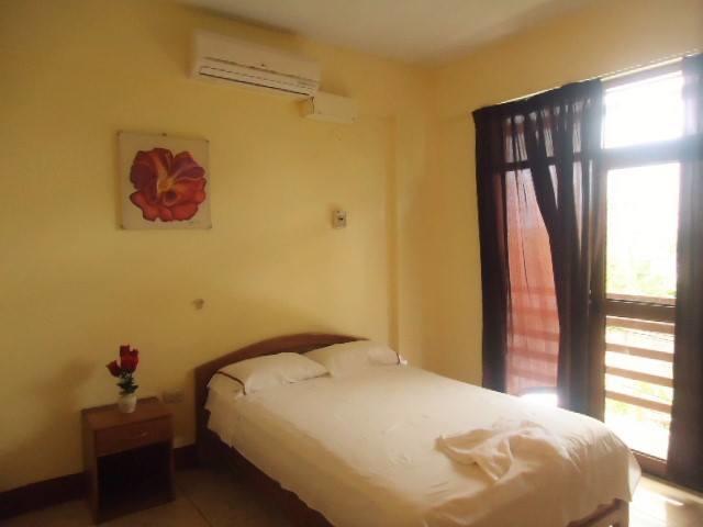 Hostal El Puerto Yurimaguas Kültér fotó